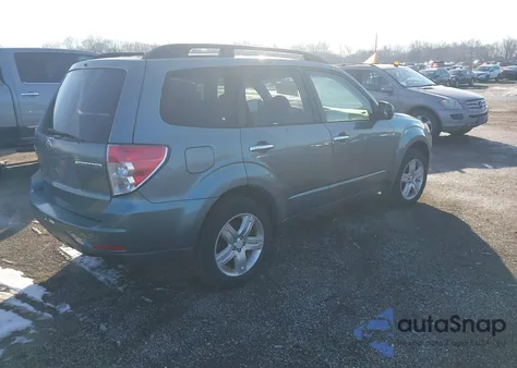 2010 Subaru Forester 2.5X Premium from USA, damaged, VIN JF2SH6CCXAH708206
